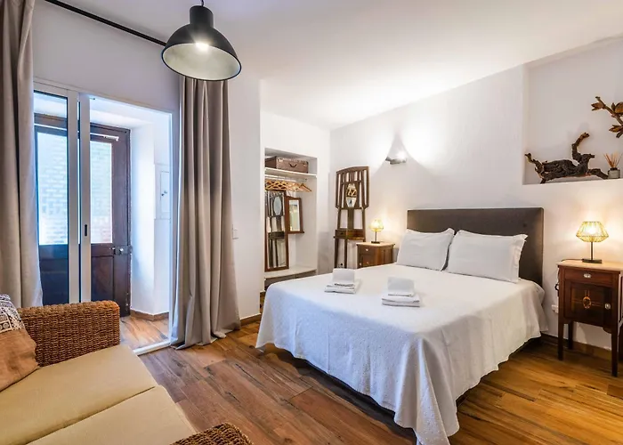 Casa Dos Arcos - Charm بيت ضيافة 2*